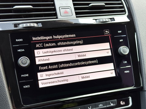 Volkswagen Golf 2.0 TSI GTI TCR | Performance Pack | 290 PK! | Panoramdak | Rijmodus | Dodehoeksensor | Lane Assist | Navigatie | Stoelverwarming | Adaptieve Cruise Control | LED | DAB | Keyless Entry / Go |