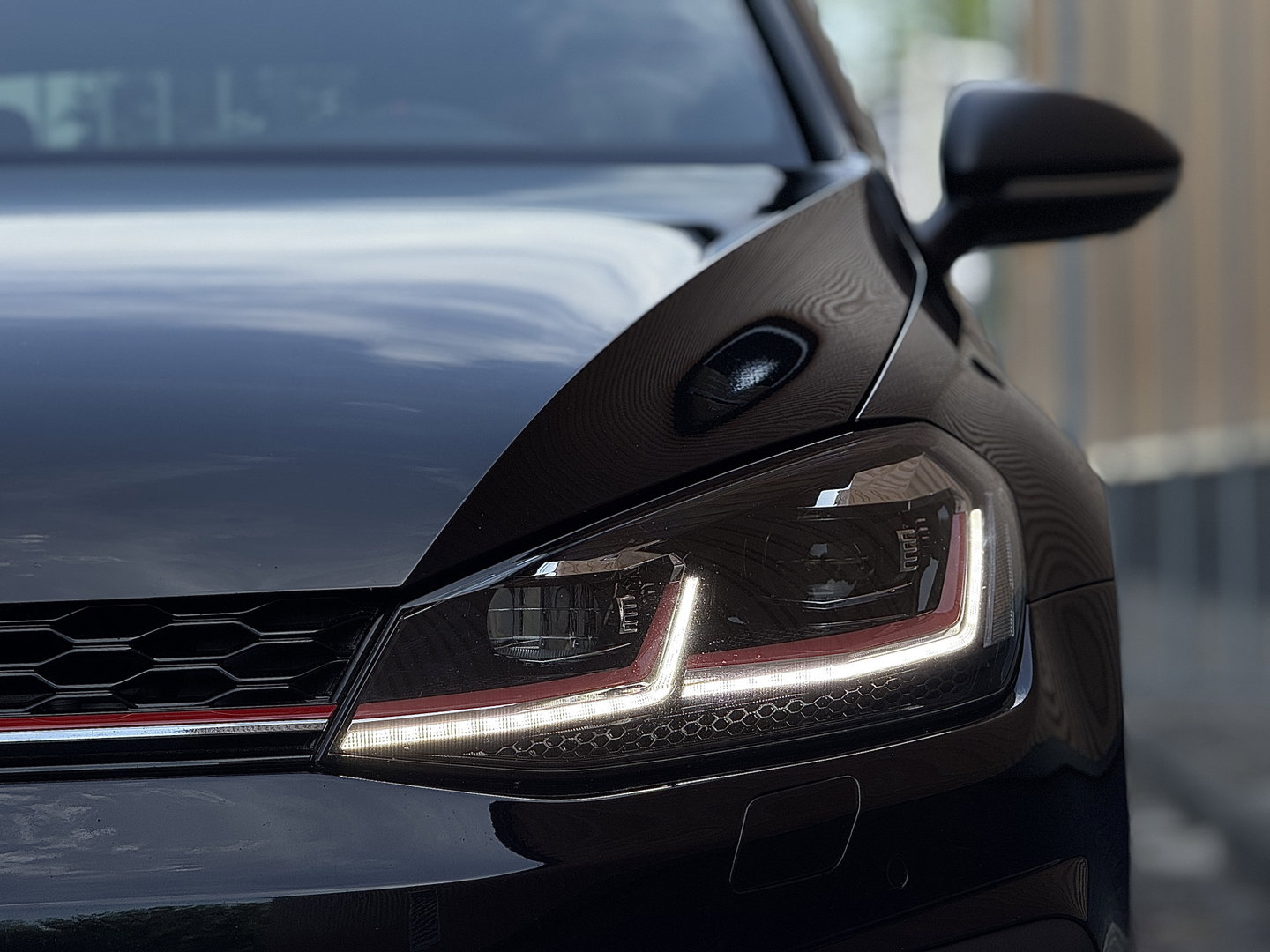 Volkswagen Golf 2.0 TSI GTI TCR | Performance Pack | 290 PK! | Panoramdak | Rijmodus | Dodehoeksensor | Lane Assist | Navigatie | Stoelverwarming | Adaptieve Cruise Control | LED | DAB | Keyless Entry / Go |
