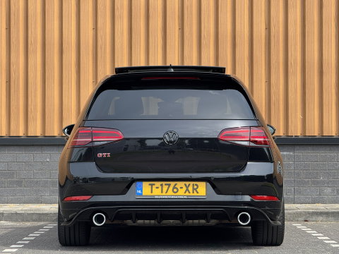 Volkswagen Golf 2.0 TSI GTI TCR | Performance Pack | 290 PK! | Panoramdak | Rijmodus | Dodehoeksensor | Lane Assist | Navigatie | Stoelverwarming | Adaptieve Cruise Control | LED | DAB | Keyless Entry / Go |
