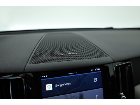 Volvo XC60 2.0 T8 Plug-in hybrid AWD Plus Dark | 455 PK |Luchtvering |  Sportstoelen | Zwarte hemel | 360 camera |