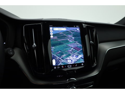 Volvo XC60 2.0 T8 Plug-in hybrid AWD Plus Dark | 455 PK |Luchtvering |  Sportstoelen | Zwarte hemel | 360 camera |