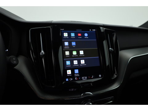 Volvo XC60 2.0 T8 Plug-in hybrid AWD Plus Dark | 455 PK |Luchtvering |  Sportstoelen | Zwarte hemel | 360 camera |