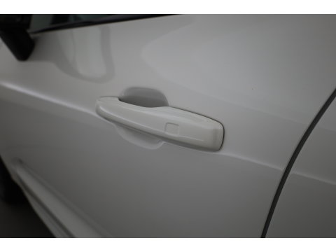 Volvo XC60 2.0 T8 Plug-in hybrid AWD Plus Dark | 455 PK |Luchtvering |  Sportstoelen | Zwarte hemel | 360 camera |