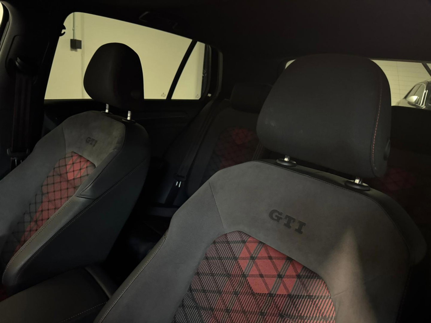 Volkswagen Golf 2.0 TSI GTI TCR PANO KEYLESS