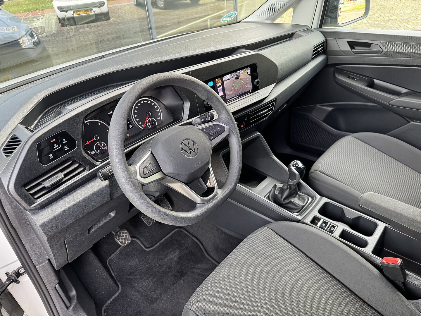 Volkswagen Caddy Cargo 2.0 TDI Trend | Achterklep | Stoelverwarming | Camera | Airconditioning | Bluetooth | DAB+ | Multifunctioneel Stuurwiel | Parkeersensoren |