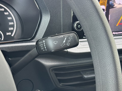 Volkswagen Caddy Cargo 2.0 TDI Trend | Achterklep | Stoelverwarming | Camera | Airconditioning | Bluetooth | DAB+ | Multifunctioneel Stuurwiel | Parkeersensoren |