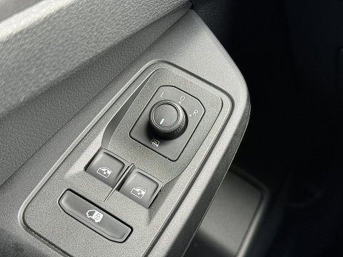 Volkswagen Caddy Cargo 2.0 TDI Trend | Achterklep | Stoelverwarming | Camera | Airconditioning | Bluetooth | DAB+ | Multifunctioneel Stuurwiel | Parkeersensoren |