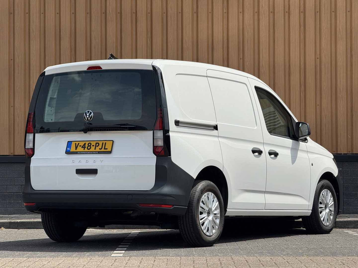 Volkswagen Caddy Cargo 2.0 TDI Trend | Achterklep | Stoelverwarming | Camera | Airconditioning | Bluetooth | DAB+ | Multifunctioneel Stuurwiel | Parkeersensoren |