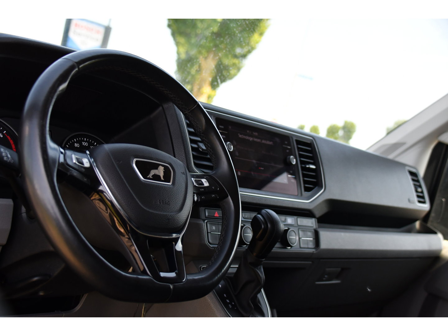 MAN TGE 3.180 2.0 L3H2 PB Edition Camera, Cruise, Carplay, LED, Clima, Stoelverwarming, Trekhaak, Standkachel, Uniek!