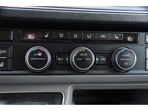MAN TGE 3.180 2.0 L3H2 PB Edition Camera, Cruise, Carplay, LED, Clima, Stoelverwarming, Trekhaak, Standkachel, Uniek!