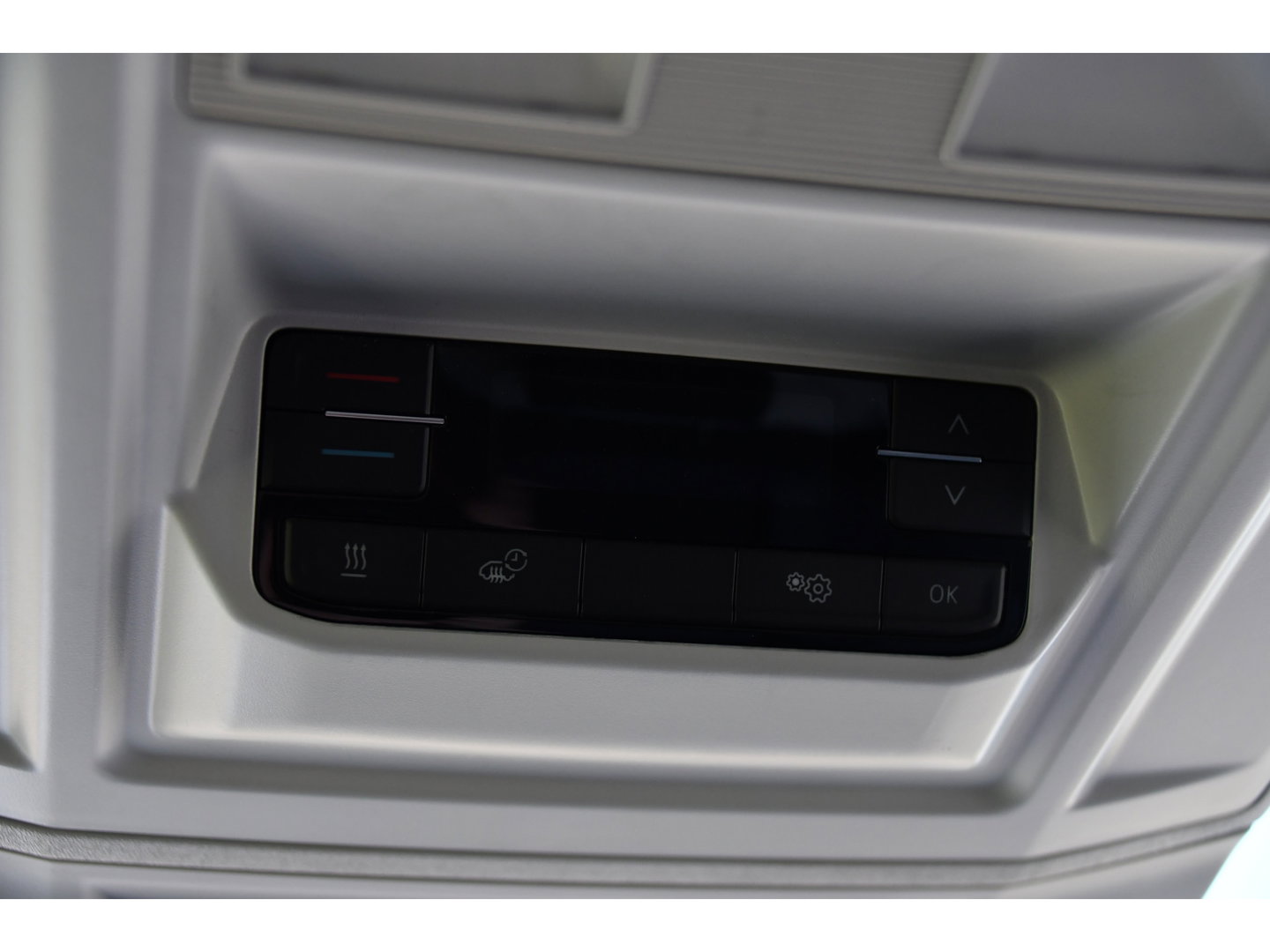 MAN TGE 3.180 2.0 L3H2 PB Edition Camera, Cruise, Carplay, LED, Clima, Stoelverwarming, Trekhaak, Standkachel, Uniek!