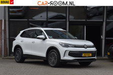 Volkswagen Tiguan - 1.5 eTSI Life Edition Lane ACC Camera StuurVw