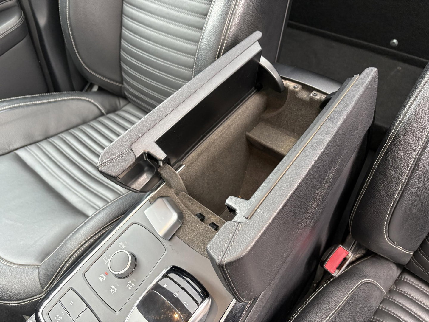 Mercedes-Benz GLS 350 d 4MATIC MARGE | AMG | AIRMATIC | 3500KG | 4x4 | GRIJS KENTEKEN |
