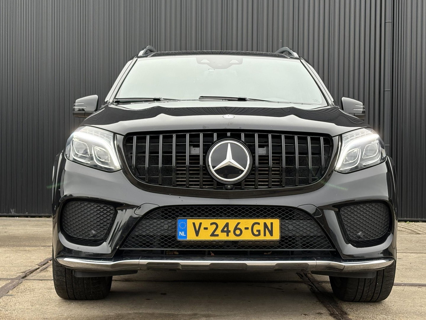 Mercedes-Benz GLS 350 d 4MATIC MARGE | AMG | AIRMATIC | 3500KG | 4x4 | GRIJS KENTEKEN |