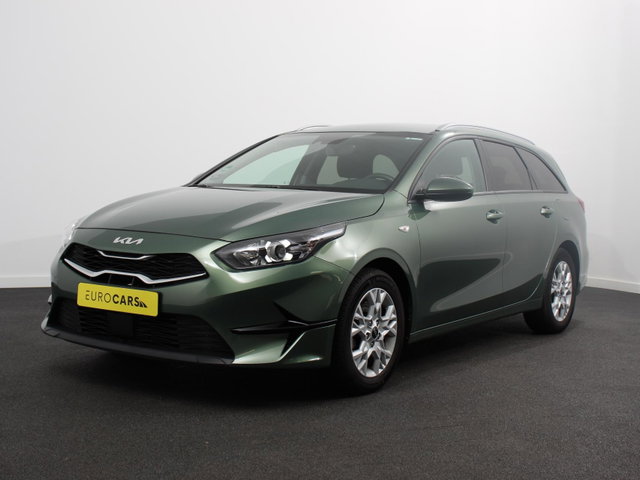 Kia Ceed Sportswagon - 1.0 T-GDi 120pk DynamicLine Climate control Cruise control Achteruitrijcamera Verwarmde voorstoelen Stuurverwarming Afneembare trekhaak Navigatie Apple Carplay/ Android Auto Extra Getint Glas