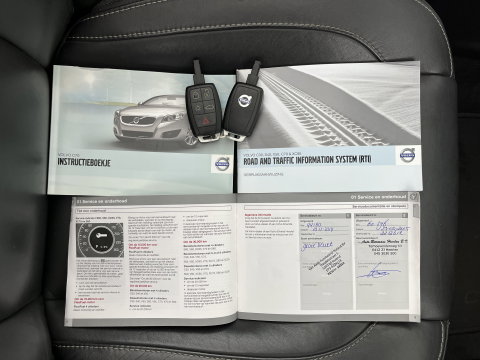 Volvo C70 Convertible 2.0 D3 Summum Plus Line Aut *LEATHER | XENON | MEMORY-PACK | CRUISE | PDC | TOWBAR | AIRSCARF | NAVI-FULLMAP | HEATED-COMFORTSEATS | 18''ALU*