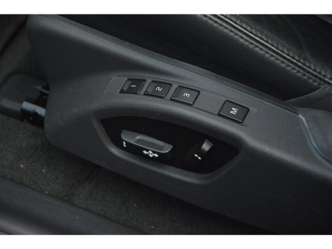 Volvo XC60 T5 FWD Summum | Leer | Dealer onderhouden | Stoelverwarming | Automaat | Cruise Control | All-Seasons |