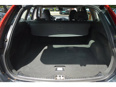 Volvo XC60 T5 FWD Summum | Leer | Dealer onderhouden | Stoelverwarming | Automaat | Cruise Control | All-Seasons |