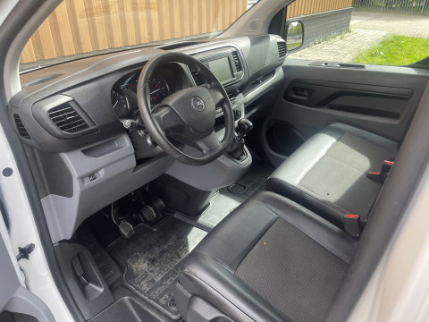 Opel Vivaro 1.5 CDTI L2H1 Selection | Cruise Control | Parkeersensoren | Apple Carplay | Android Auto | Dodehoek Sensor |