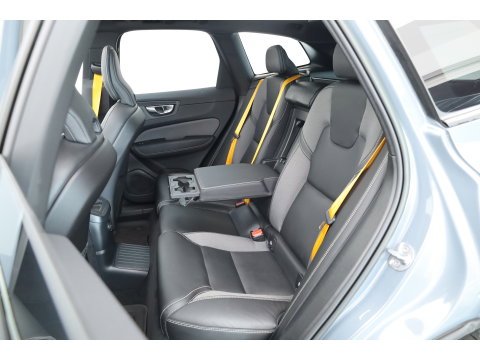 Volvo XC60 2.0 T8 Plug-in-hybrid AWD Polestar Engineered | Long Range | Trekhaak | Öhlins | 360 camera | Head-up | Zwarte Hemel | Rijklaar |