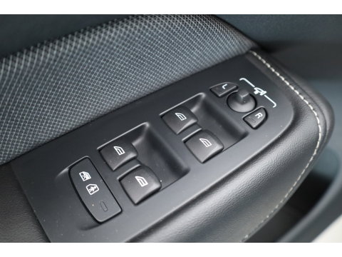 Volvo XC60 2.0 T8 Plug-in-hybrid AWD Polestar Engineered | Long Range | Trekhaak | Öhlins | 360 camera | Head-up | Zwarte Hemel | Rijklaar |
