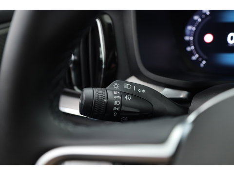 Volvo V60 2.0 T8 Plug-in hybrid AWD Plus Bright | 455 PK | Pano-dak | Forest Lake | 360 camera | Head-up |