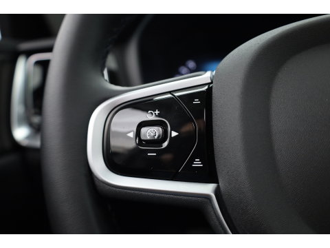 Volvo V60 2.0 T8 Plug-in hybrid AWD Plus Bright | 455 PK | Pano-dak | Forest Lake | 360 camera | Head-up |