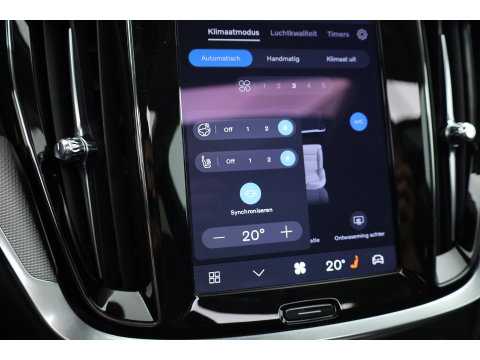 Volvo V60 2.0 T8 Plug-in hybrid AWD Plus Bright | 455 PK | Pano-dak | Forest Lake | 360 camera | Head-up |