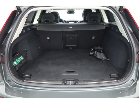 Volvo V60 2.0 T8 Plug-in hybrid AWD Plus Bright | 455 PK | Pano-dak | Forest Lake | 360 camera | Head-up |
