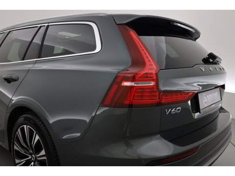 Volvo V60 2.0 T8 Plug-in hybrid AWD Plus Bright | 455 PK | Pano-dak | Forest Lake | 360 camera | Head-up |