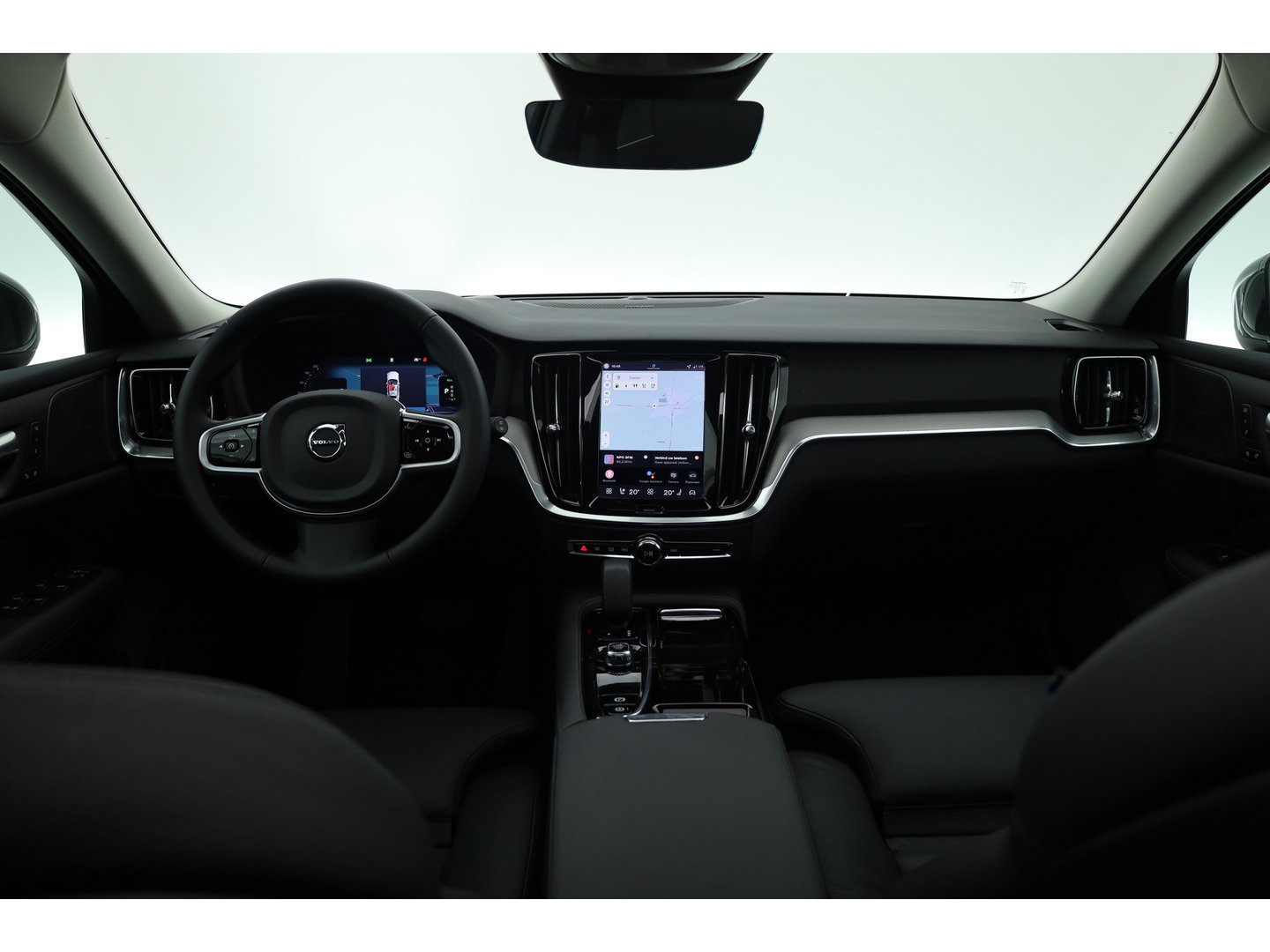 Volvo V60 2.0 T8 Plug-in hybrid AWD Plus Bright | 455 PK | Pano-dak | Forest Lake | 360 camera | Head-up |