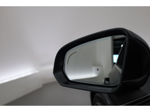 Volvo V60 2.0 T8 Plug-in hybrid AWD Plus Bright | 455 PK | Pano-dak | Forest Lake | 360 camera | Head-up |