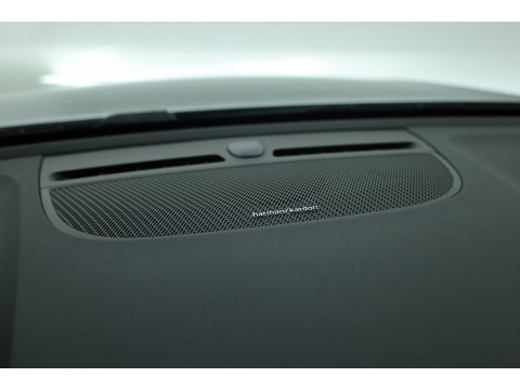 Volvo XC40 1.5 T4 Plug-in hybrid Plus Bright | 211 PK | Facelift | 11-2023| Pano-dak | Tailored Wool | Elek. stoelen | Adap. Cruise | Dodehoek |