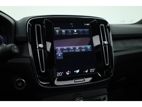 Volvo XC40 1.5 T4 Plug-in hybrid Plus Bright | 211 PK | Facelift | 11-2023| Pano-dak | Tailored Wool | Elek. stoelen | Adap. Cruise | Dodehoek |