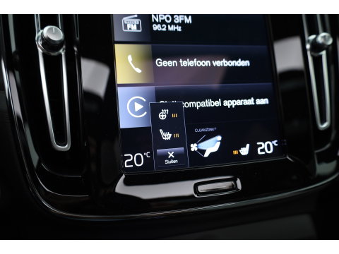 Volvo XC40 1.5 T4 Plug-in hybrid Plus Bright | 211 PK | Facelift | 11-2023| Pano-dak | Tailored Wool | Elek. stoelen | Adap. Cruise | Dodehoek |