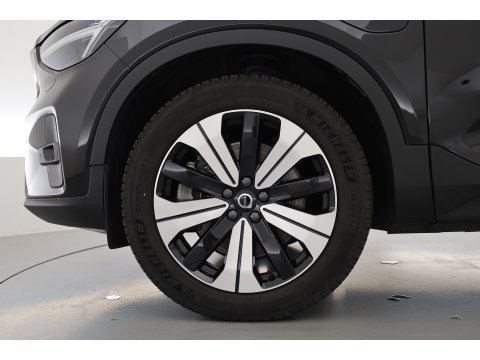 Volvo XC40 1.5 T4 Plug-in hybrid Plus Bright | 211 PK | Facelift | 11-2023| Pano-dak | Tailored Wool | Elek. stoelen | Adap. Cruise | Dodehoek |