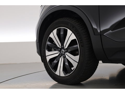 Volvo XC40 1.5 T4 Plug-in hybrid Plus Bright | 211 PK | Facelift | 11-2023| Pano-dak | Tailored Wool | Elek. stoelen | Adap. Cruise | Dodehoek |