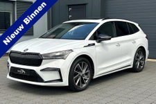 Škoda Enyaq iV - 60 Sportline PANO LED KEYLESS 20"
