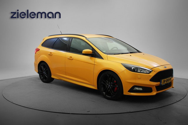 Ford Focus - Wagon 2.0 TDCI ST Automaat 185 PK - Camera, Sportstoelen, Stoelverw.