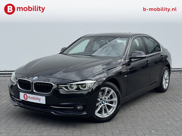 BMW 3 Serie - 320i High Executive Sportline Apple CarPlay 40.000KM! NL Auto | LED | Leer | Sportstoelen | Navigatie | Cruise Control