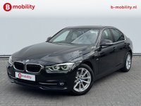 BMW 3 Serie - 320i High Executive Sportline Apple CarPlay 40.000KM! NL Auto | LED | Leer | Sportstoelen | Navigatie | Cruise Control