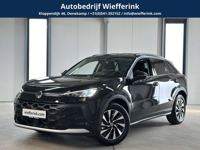 Volkswagen T-Roc - 1.5 eTsi 150 pk Life First Edition | Comfort | Camera | Trekhaak |