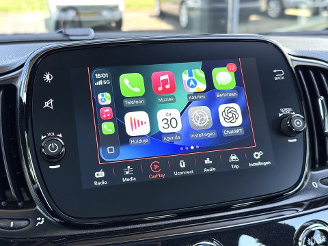 Fiat 500 1.0 Hybrid Dolcevita | Apple Carplay | Android Auto | Origineel Nederlands | Panoramadak | Cruise Control |  Airconditioning | Parkeersensoren | 15" Lichtmetaal | DAB | Elektrische Spiegels |