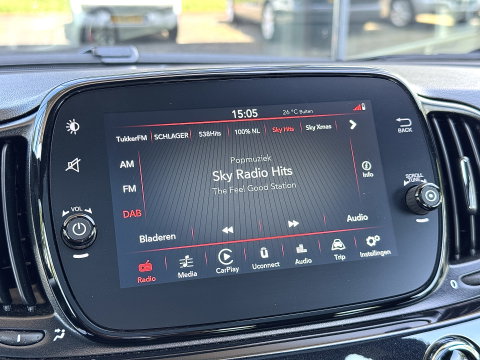 Fiat 500 1.0 Hybrid Dolcevita | Apple Carplay | Android Auto | Origineel Nederlands | Panoramadak | Cruise Control |  Airconditioning | Parkeersensoren | 15" Lichtmetaal | DAB | Elektrische Spiegels |