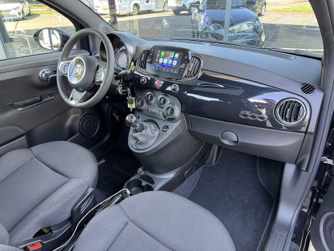 Fiat 500 1.0 Hybrid Dolcevita | Apple Carplay | Android Auto | Origineel Nederlands | Panoramadak | Cruise Control |  Airconditioning | Parkeersensoren | 15" Lichtmetaal | DAB | Elektrische Spiegels |