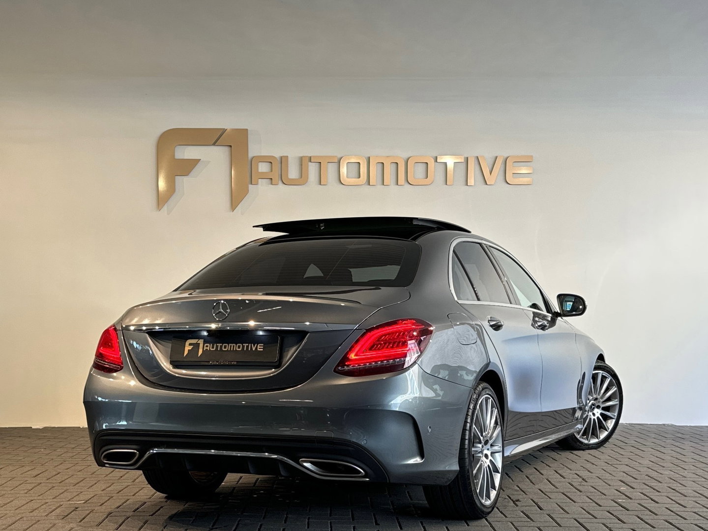 Mercedes-Benz C-Klasse 300 AMG Pano|Memory|Burmester|HuD|Cam