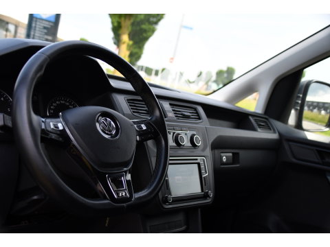 Volkswagen Caddy 2.0 TDI L1H1 PB Edition Cruise, Carplay, Sensoren, 185pk, Multimedia, Airco, Lederen stuur, Uniek!
