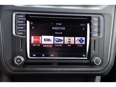 Volkswagen Caddy 2.0 TDI L1H1 PB Edition Cruise, Carplay, Sensoren, 185pk, Multimedia, Airco, Lederen stuur, Uniek!