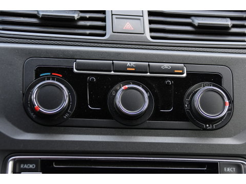 Volkswagen Caddy 2.0 TDI L1H1 PB Edition Cruise, Carplay, Sensoren, 185pk, Multimedia, Airco, Lederen stuur, Uniek!