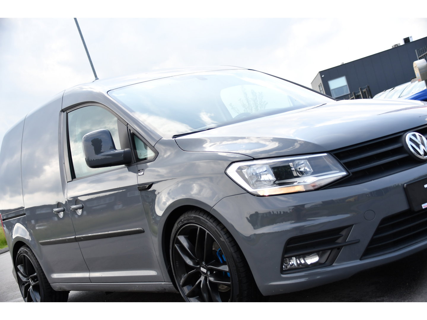 Volkswagen Caddy 2.0 TDI L1H1 PB Edition Cruise, Carplay, Sensoren, 185pk, Multimedia, Airco, Lederen stuur, Uniek!